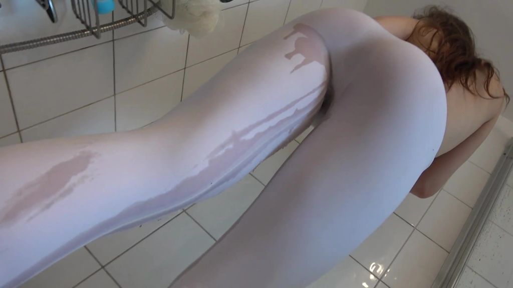 Vorschaubild 10 zum Video „Leggings Piss — yummy ;D“