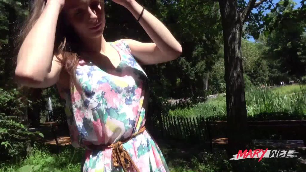 Vorschaubild 3 zum Video „Public Blowjob mit Spermawalk!“