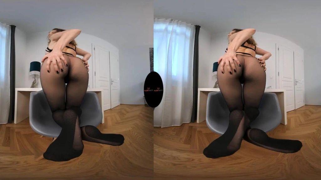 Vorschaubild zum Video „VR Orgasmus mit Dildo & Vibrator!“ von Mary Wet