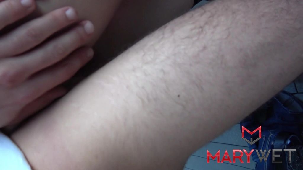 Vorschaubild 9 zum Video „OMG! Den Nachbarn am Balkon gefickt!“