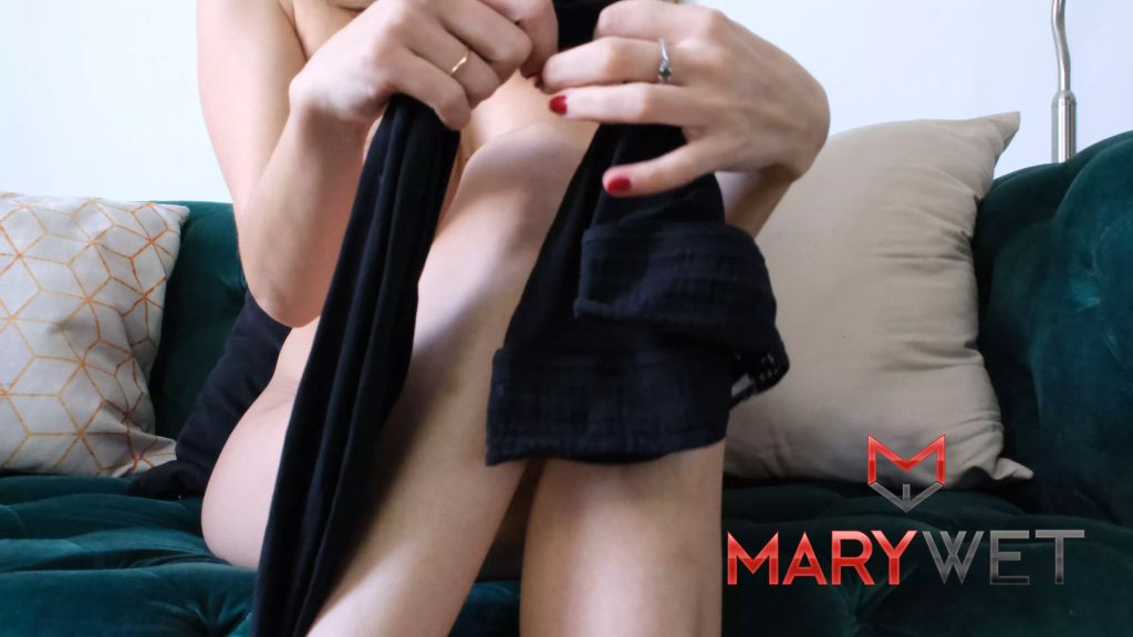 Vorschaubild 1 zum Video „Dein nahtloser Traum in Nylonstrumpfhose!“
