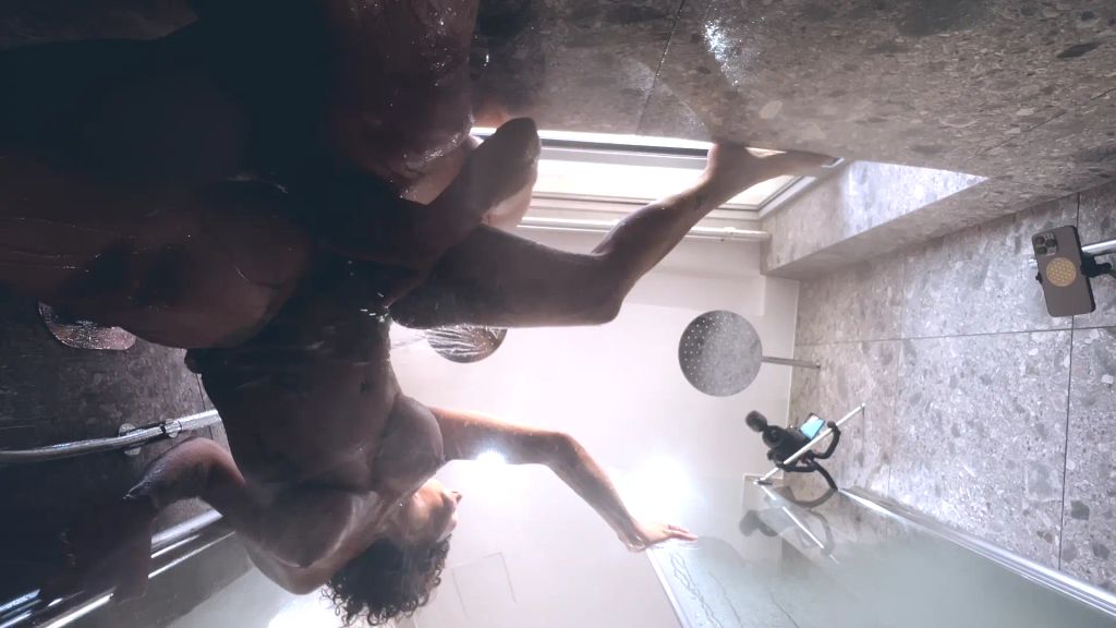 sexy foto nr. 6 von 29 MIN ! 4 KAMERAS ! SHOWERSEX ! KINOVERSION !