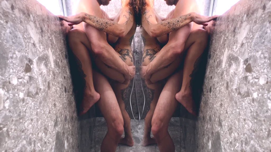 sexy foto nr. 8 von 29 MIN ! 4 KAMERAS ! SHOWERSEX ! KINOVERSION !
