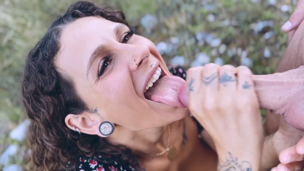 sexy foto nr. 5 von Outdoor Blowjob 🌲💦 mit Cumshot Explosion 💦😮‍💨