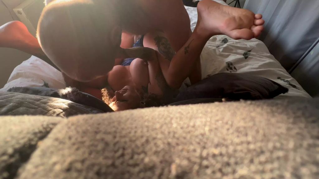 sexy foto nr. 4 von Sein erstes mal ANAL! XXL Creampie