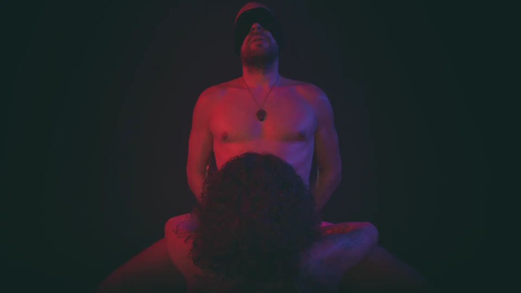 sexy foto nr. 1 von Blowjob Phantasie - gefesselt mit verbundenen Augen