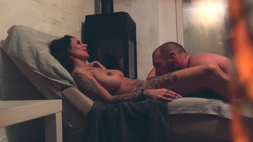 sexy foto nr. 3 von PRIVAT-TAPE Aus Versehen in’s Gesicht gespritzt…