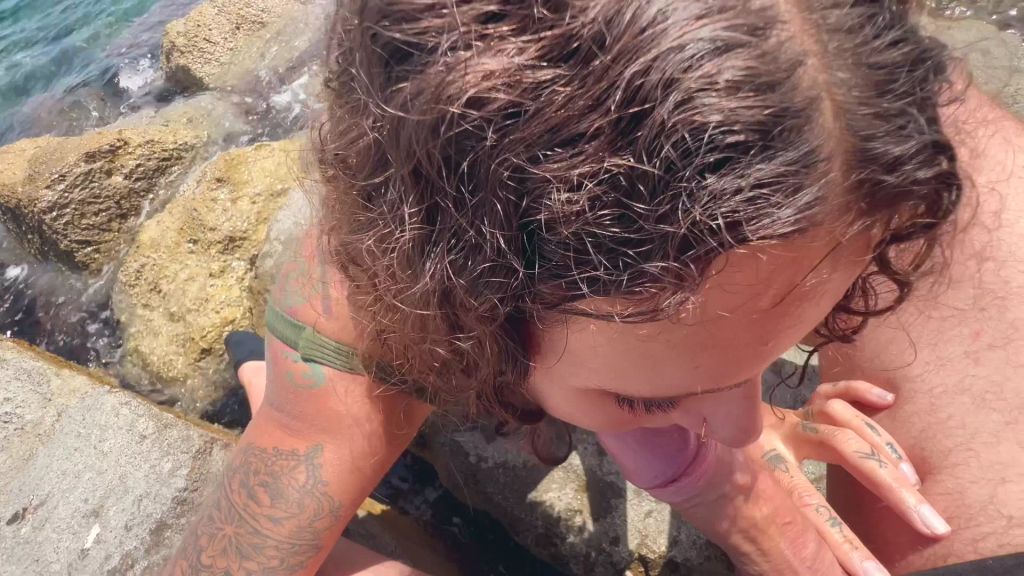 sexy foto nr. 4 von Glaubst du er hat’s gemerkt? Ich glaub schon…