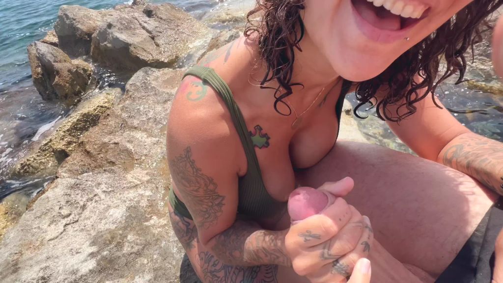 sexy foto nr. 9 von Glaubst du er hat’s gemerkt? Ich glaub schon…