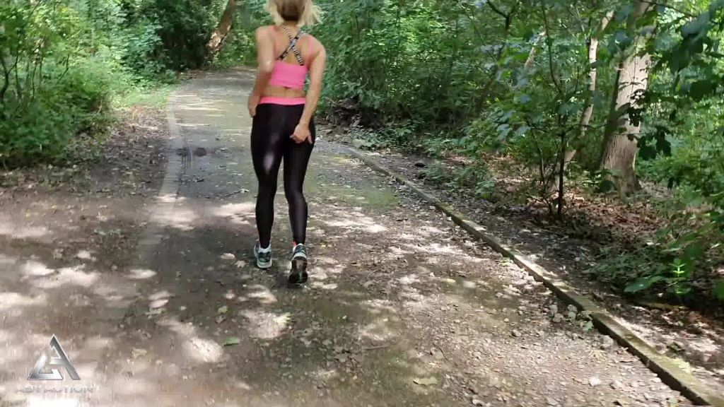sexy foto nr. 6 von Sexy Jogging mit Analplug Action