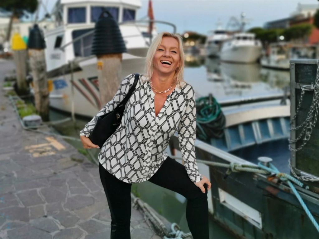 sexy foto nr. 8 von MILF-Royal