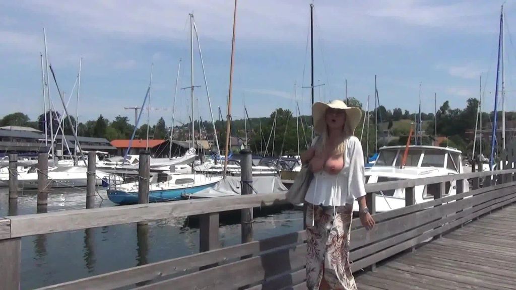 sexy foto nr. 6 von TITTEN RAUS ! ES IST SOMMER !