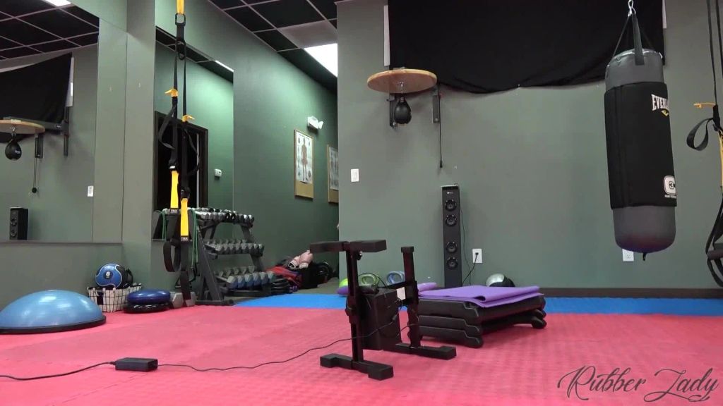 Vorschaubild 1 zum Video „Das Fickmaschinen Fitness Training (englisch)“
