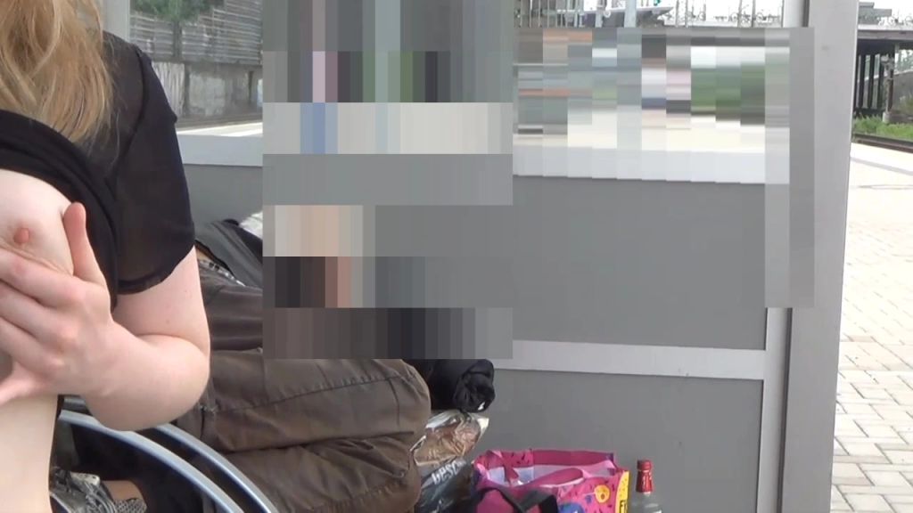 sexy foto nr. 7 von Auf die bahn warten mit Lisa***