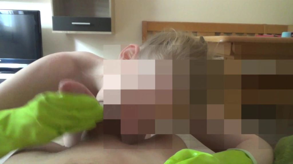 sexy foto nr. 4 von Abspritzgarantie!!! 2x abgemolken unter 3 Minuten***