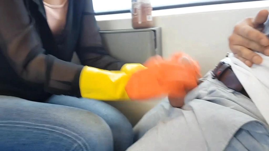sexy foto nr. 5 von Schnellspritzer!!! Fahrgast wichst ab*