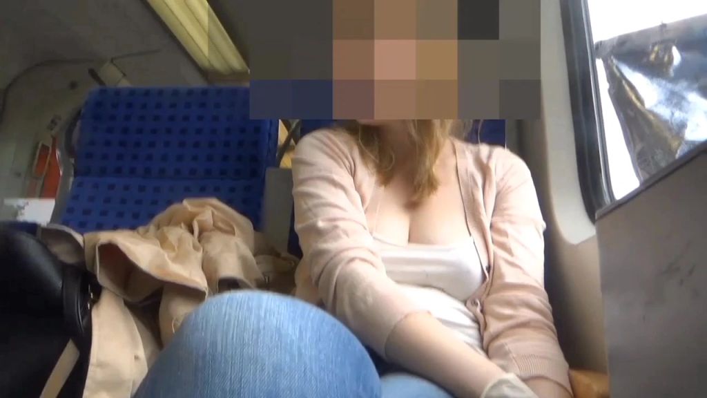 sexy foto nr. 9 von Versaute-Bahnfahrt**Öffentliche Schwanzmassage!