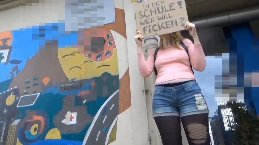 sexy foto nr. 2 von MEGAKRANK!!! Fick mich in der UNI**