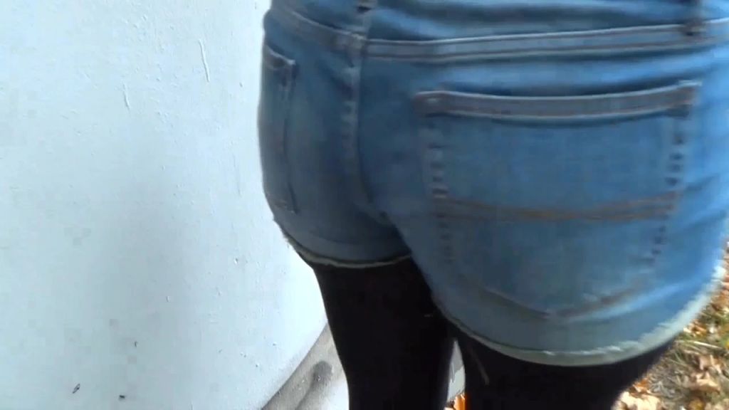 sexy foto nr. 8 von MEGAKRANK!!! Fick mich in der UNI**