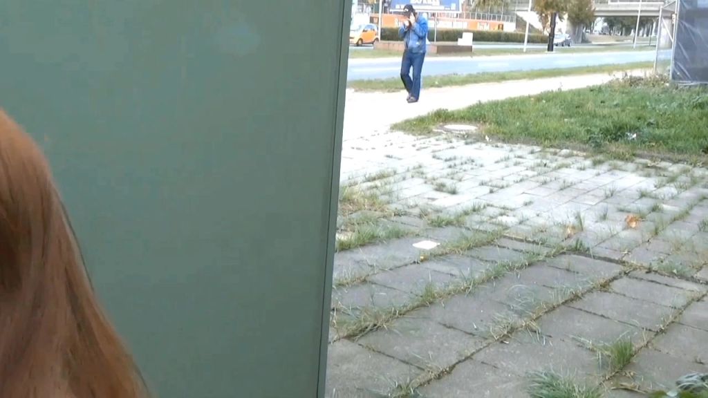 sexy foto nr. 3 von MEGAKRANK-SPERMA-LAUFSTEG an der Hauptstraße!