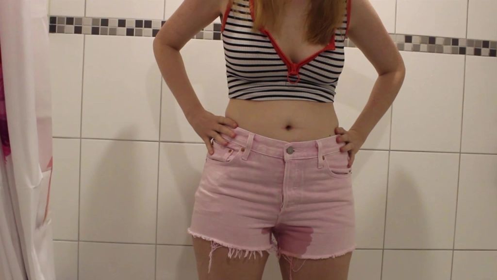 sexy foto nr. 3 von Mein 1. HOTPANTS PISS***