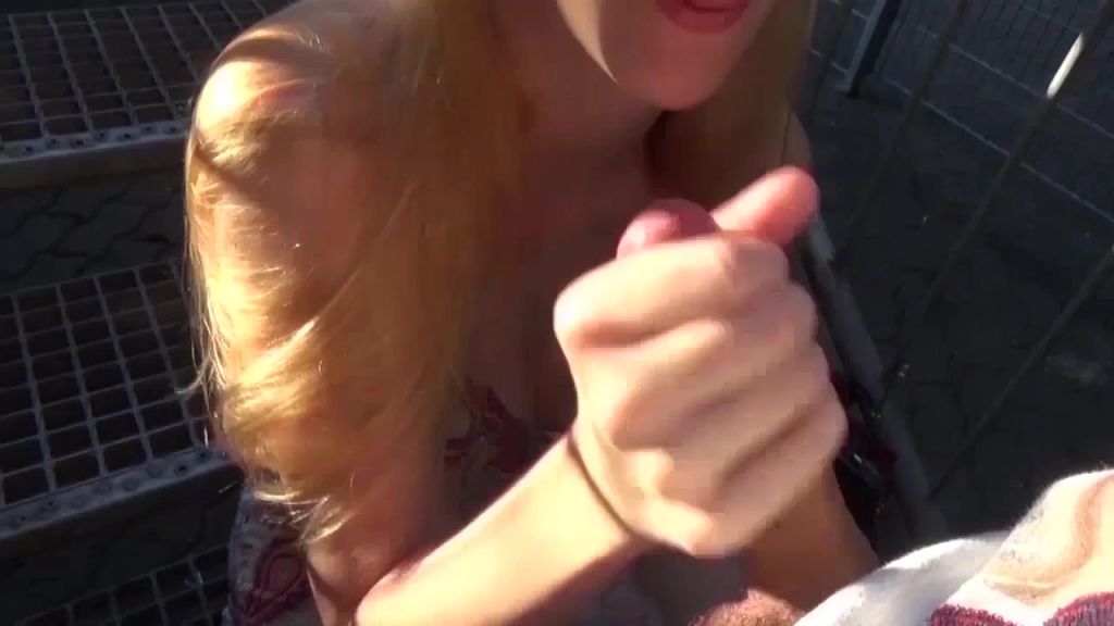 sexy foto nr. 4 von Dreister Fremdfick*Fich mich während deine Frau Möbel shoppt