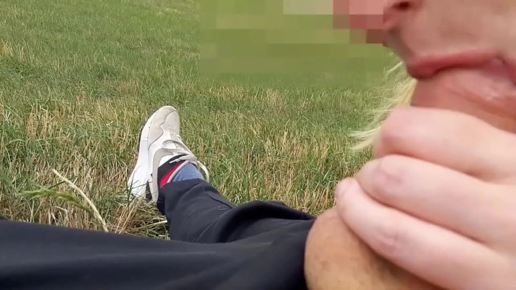 sexy foto nr. 7 von Öffentlicher Handjob am Rhein+XXXL Cumshot