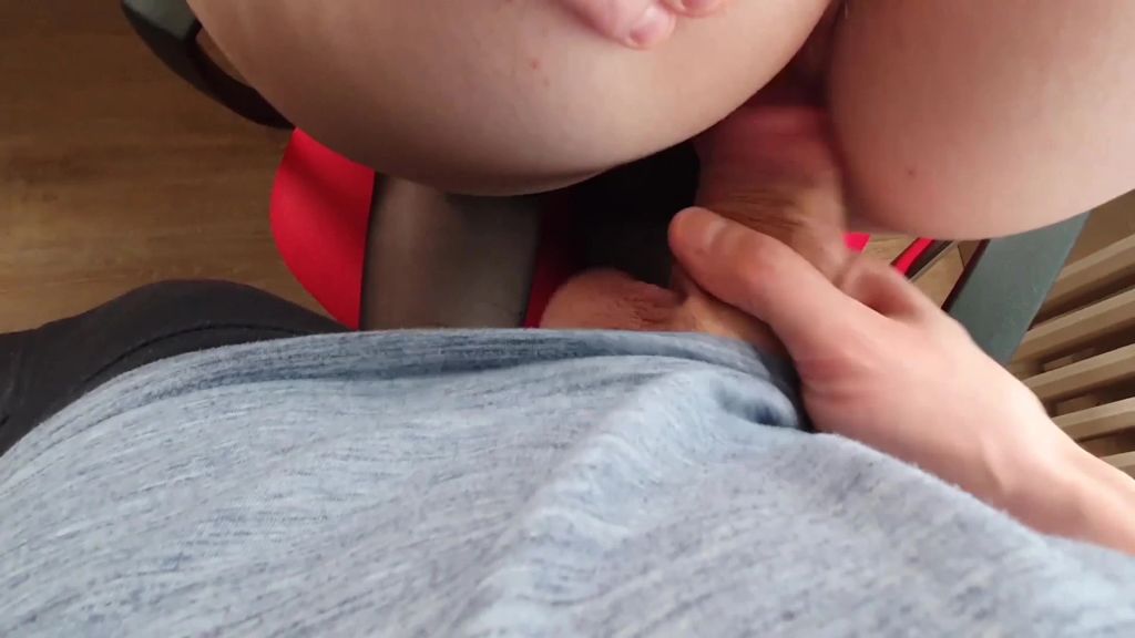 sexy foto nr. 6 von STRAPS Luder entjungfert jungen Bubi