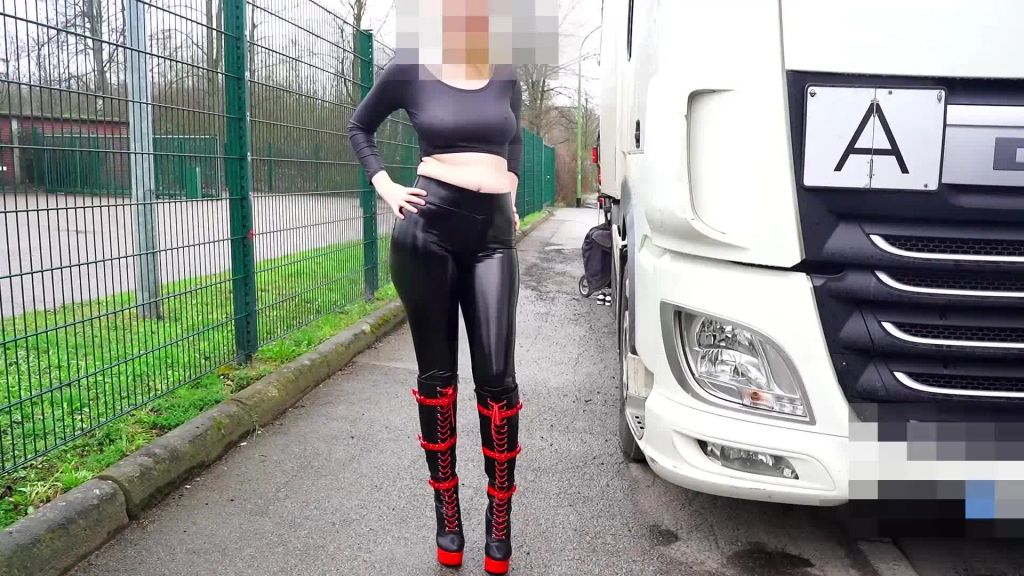sexy foto nr. 1 von LATEX Hobbyhuren FickDate