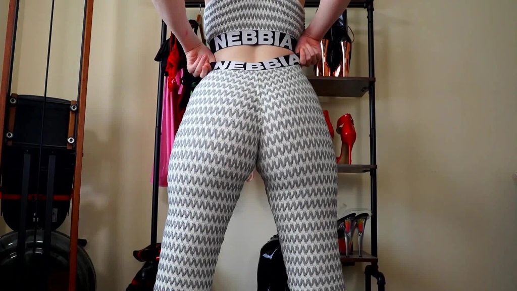 sexy foto nr. 1 von HOMEWORKOUT mit Prallarschstute Lisa