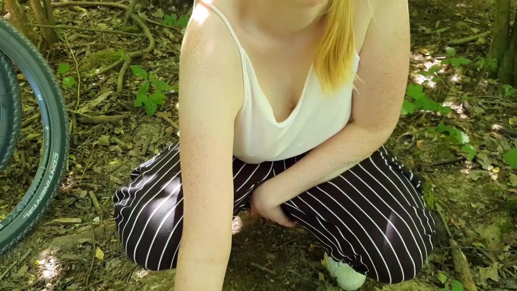 sexy foto nr. 10 von MEGAPUBLIC! Fick im Wald+Pissfinale