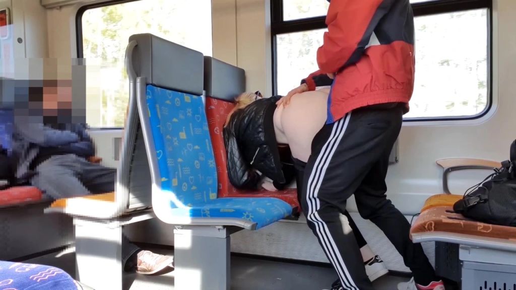 sexy foto nr. 8 von Megakrank*100%PUBLIC* Bleibt er sitzen, oder macht er mit???