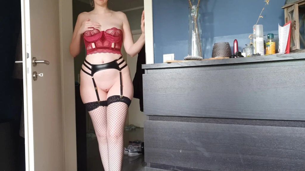 sexy foto nr. 1 von Straps-Prallarsch-Stute für Jedermann