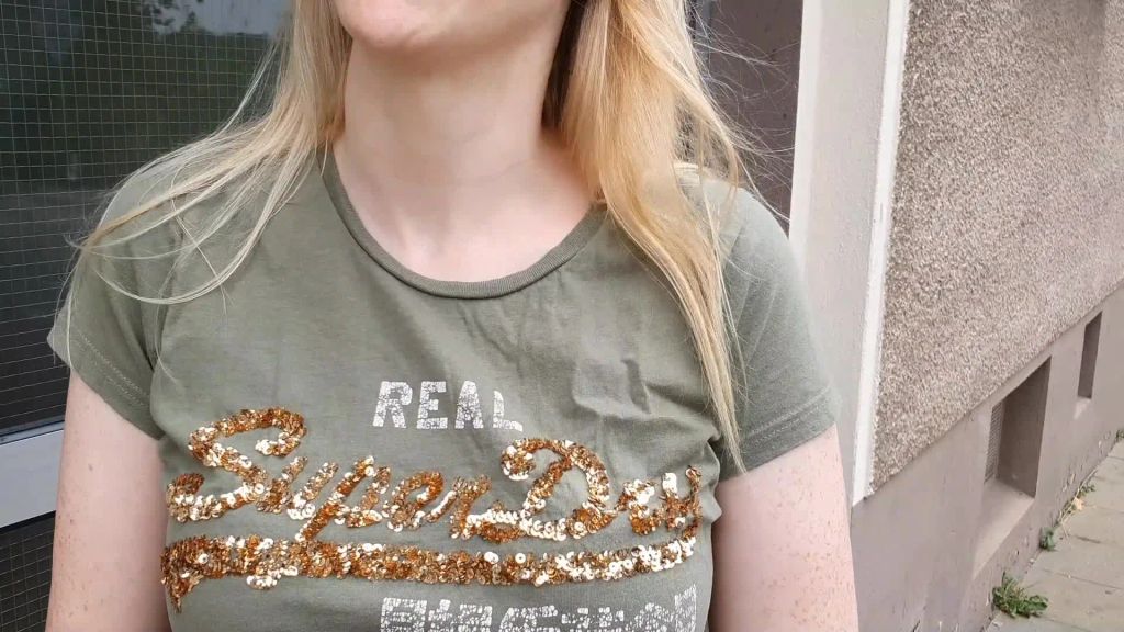 sexy foto nr. 2 von Lisas Hausbesuch** Creampie Fick mit Erik