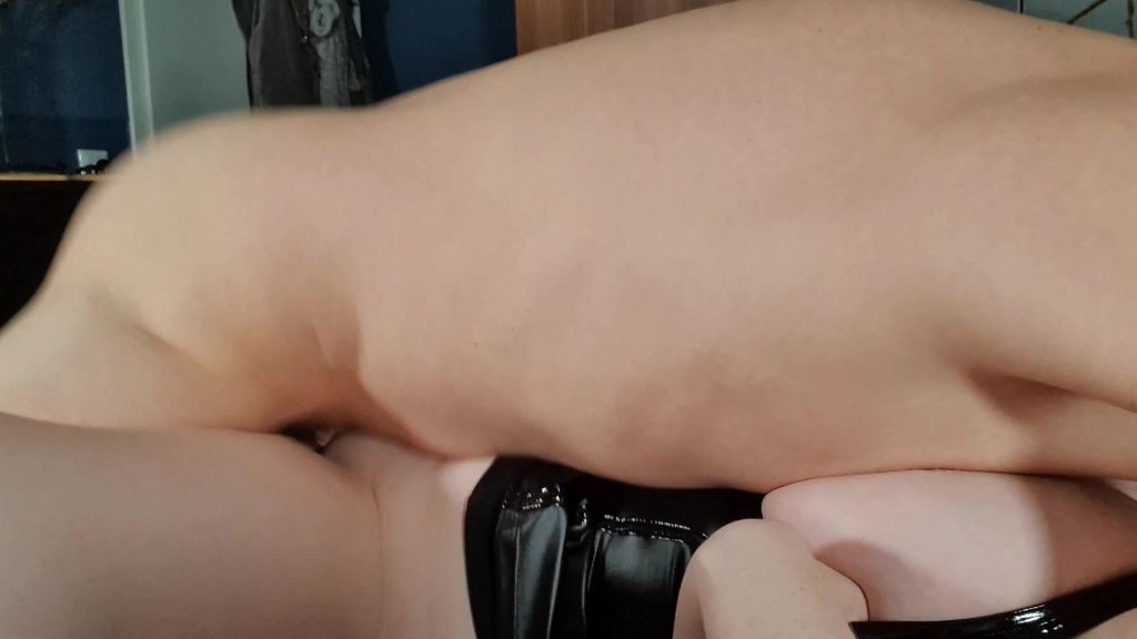 sexy foto nr. 6 von Megakrank**Seine Frau bestellt ihm ne Hobbyhure