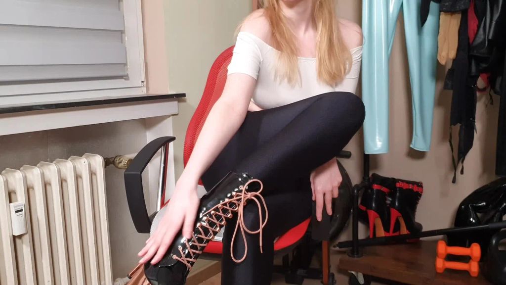 sexy foto nr. 4 von Der erste Schwanz vor meiner Nase , mein erstes Mal (Story)