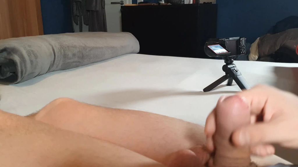 sexy foto nr. 1 von Stiefdaddys Sperma vor der Uni geschluckt
