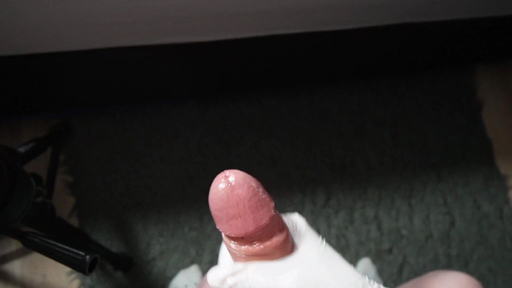 sexy foto nr. 9 von Slowly Handjob für meinen Mitbewohner mit mega Abspritzer!