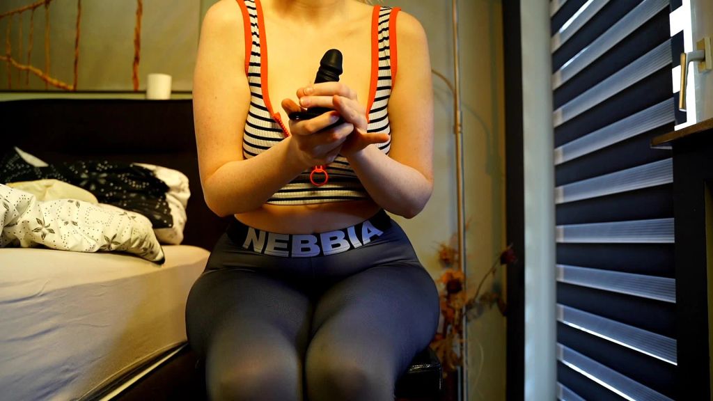 sexy foto nr. 7 von Realtalk** NUr für echte devote Kleinschwänze