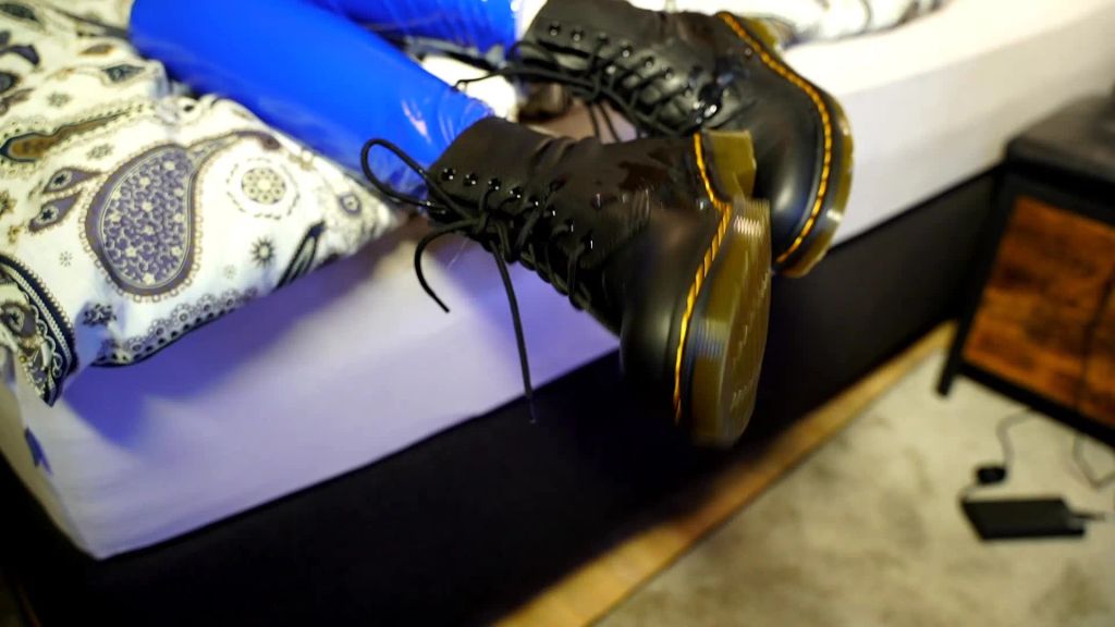 sexy foto nr. 9 von Boots Sperma Lecker gesucht!!!!