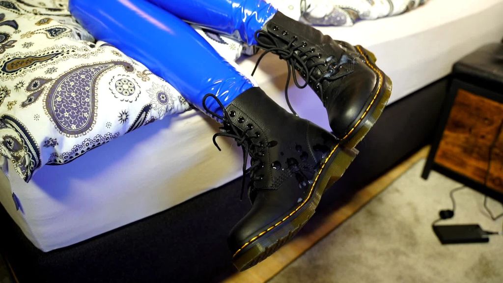 Boots Sperma Lecker gesucht!!!!