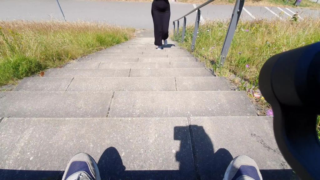 sexy foto nr. 1 von Sommer Eis Date endet mit spontaner Fickerei