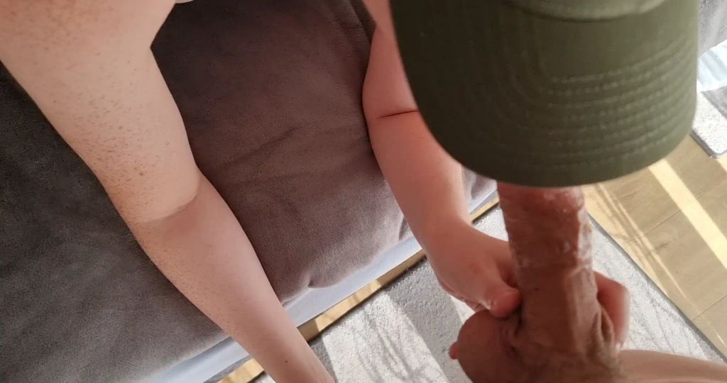 sexy foto nr. 2 von Stiefdaddys Creampie Stute