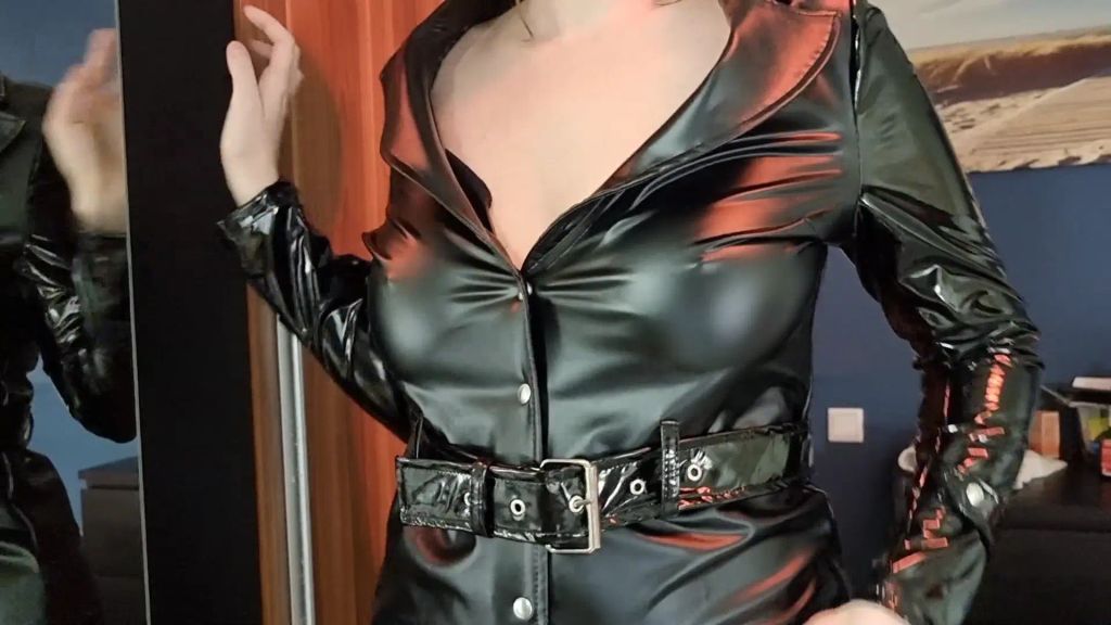 sexy foto nr. 1 von Lackmantel FOTZE wird HART zerFICKT!!!!