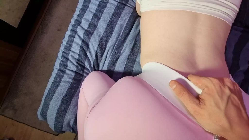sexy foto nr. 5 von Stiefbruder kleistert mir die Fotze zu