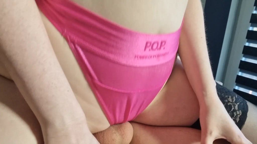 sexy foto nr. 2 von Creampie REITSTUNDE für STIEFBRUDI!!!