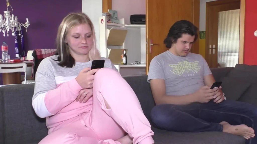 Bro beim Porno wichsen erwischt und mich blank ficken lassen