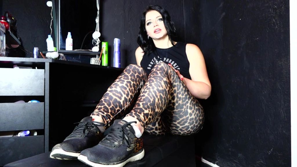 sexy foto nr. 3 von Fetisch Wunsch Clip mit meinen neuen Sneakers