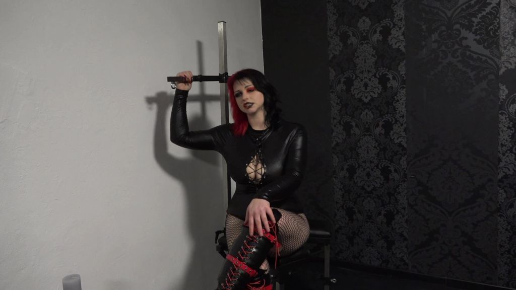 sexy foto nr. 2 von Deine Qual ist meine Befriedigung