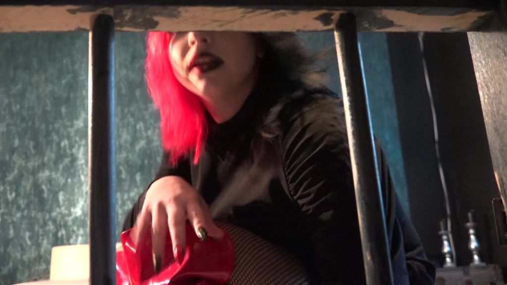 sexy foto nr. 2 von Was mit unartigen Cuckis passiert